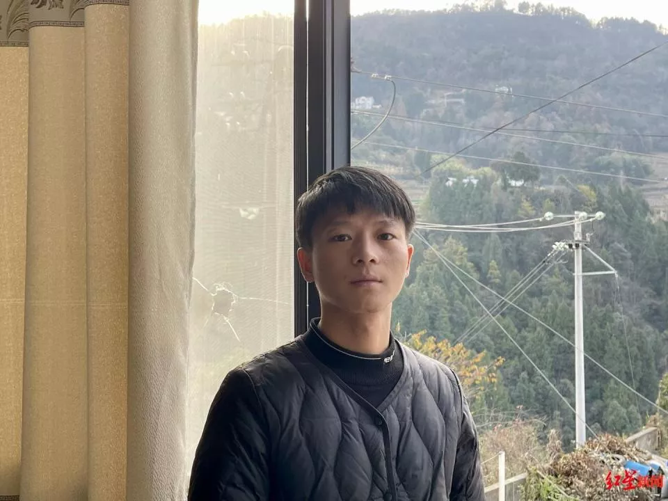 那个“头破血流的年轻人”走了,年仅34岁