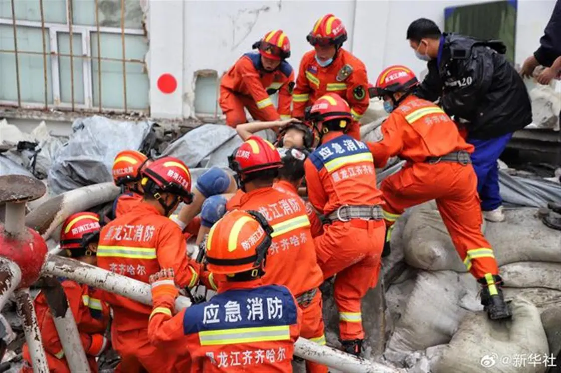 事故救援现场(图源:新华社)