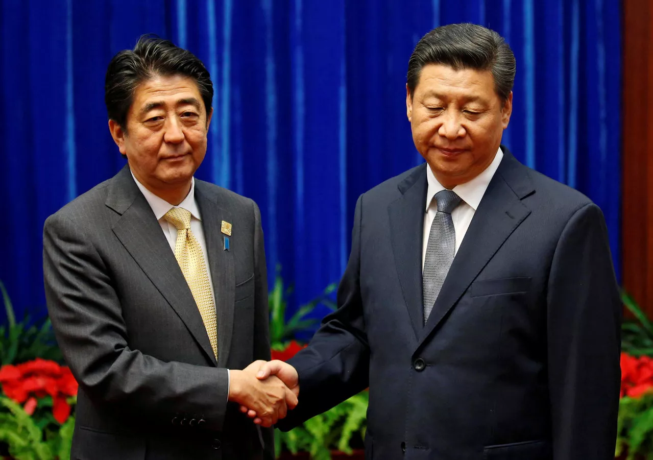 安倍晋三回忆裡的习近平:逐渐自信的孤独主席?