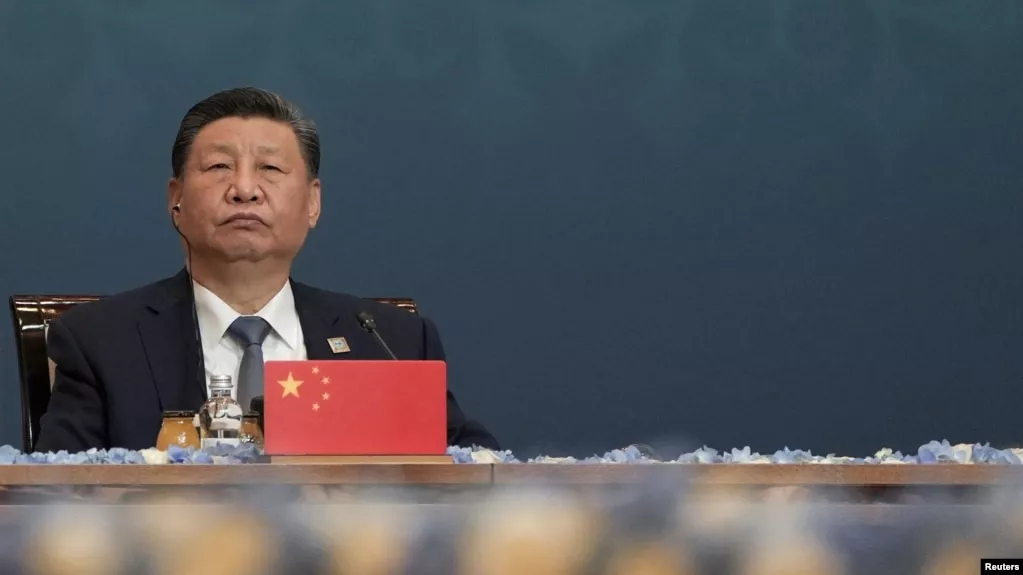 世界媒体看中国: 习近平的炮舰外交