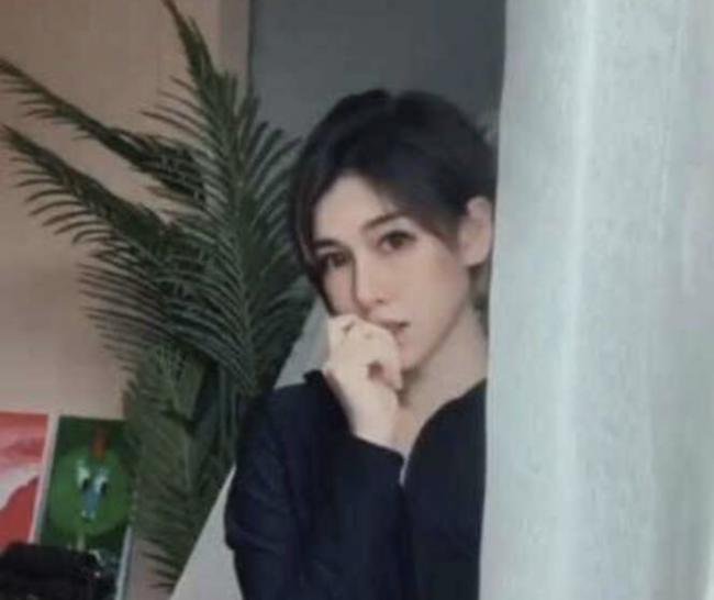 杭州银行女职员朋友圈致歉 自曝大尺度出轨细节