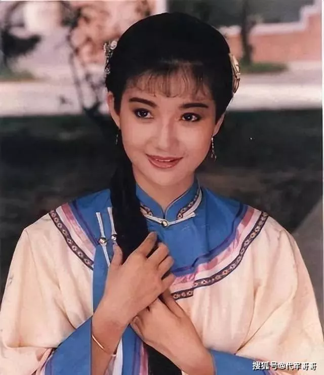 原来她早已离世,29岁与男友坠机殒命于大海