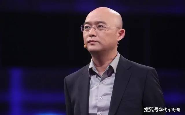 逐渐"消失"的主持人孟非,已经走上了另一条大道