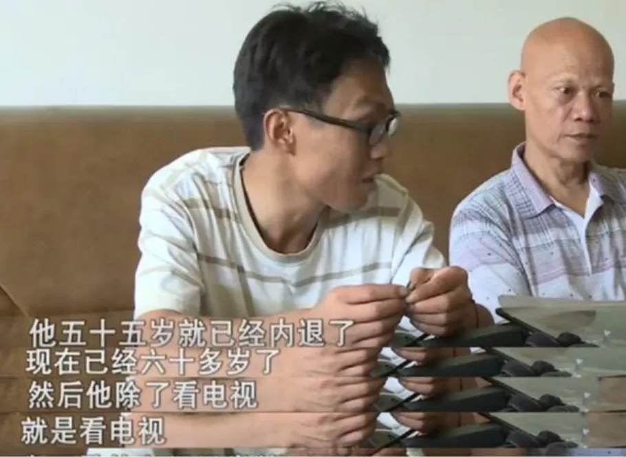 湖南“巨婴”潘杰：37岁吃饭要人喂，相亲59次均瞧不上女方