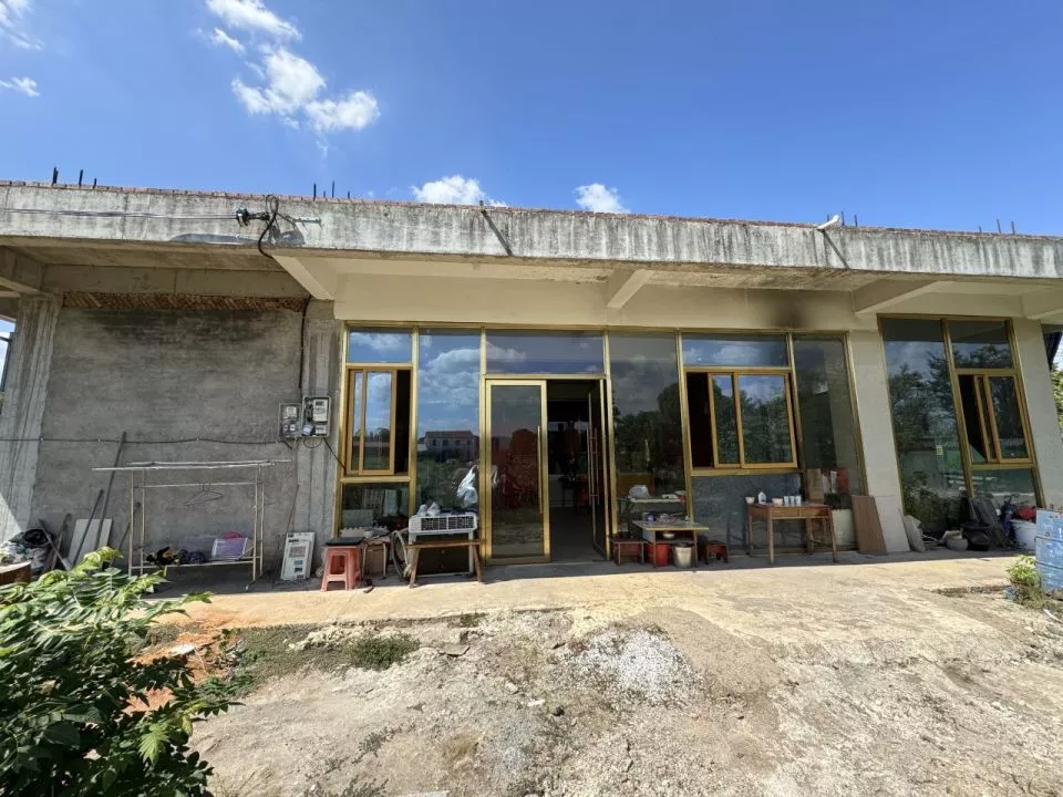 村规，违建房，与一名残障未婚女的宅基地执念