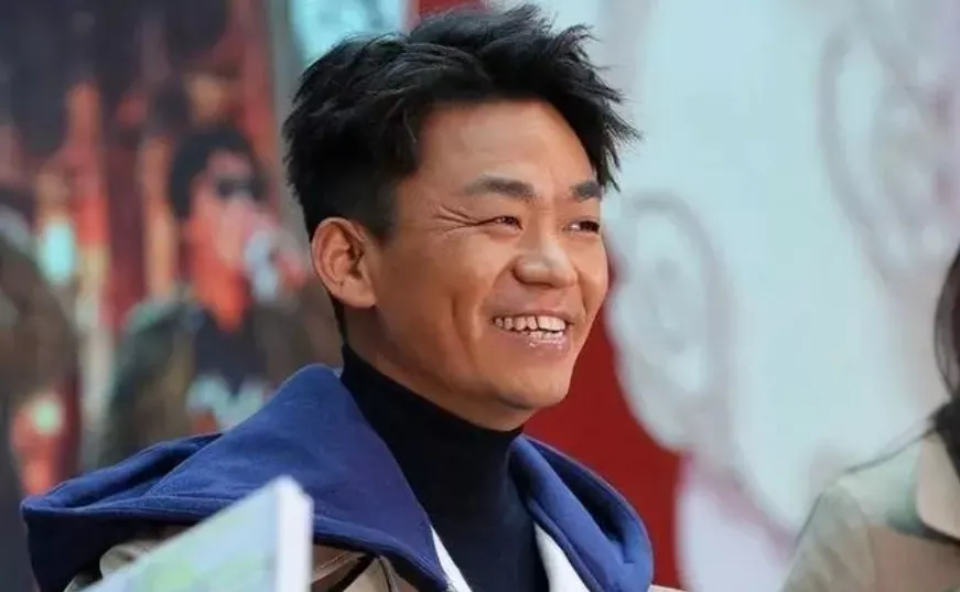 百亿影帝王宝强塌房,“塌”得好尴尬