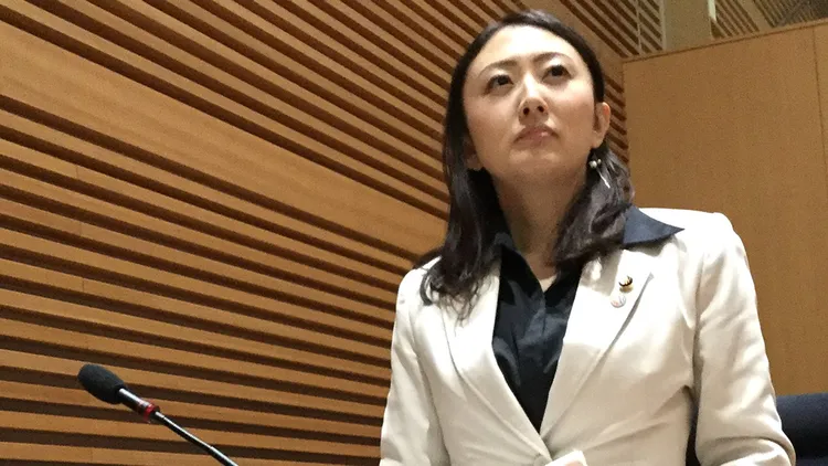 日本东京都町田市议员东友美。 翻摄自东友美X