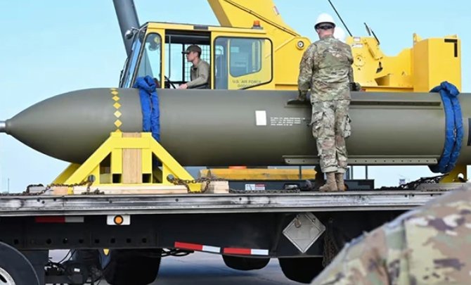  美軍午夜之錘行動使用GBU-57 MOP巨型鑽地彈。 圖 : 翻攝自US AirForce 