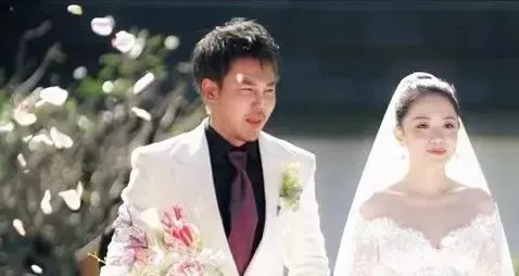 集体接班的美女富婆们！