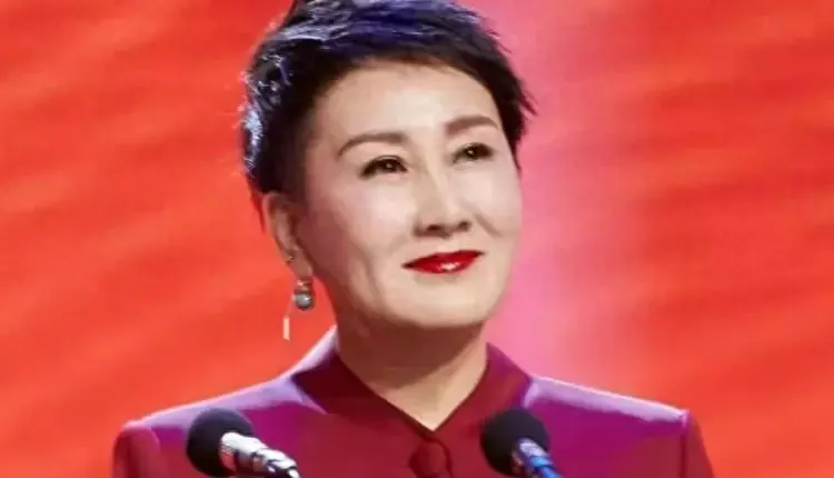 贪财又好色,德不配位的几位老艺术家,晚节不保一点都不冤