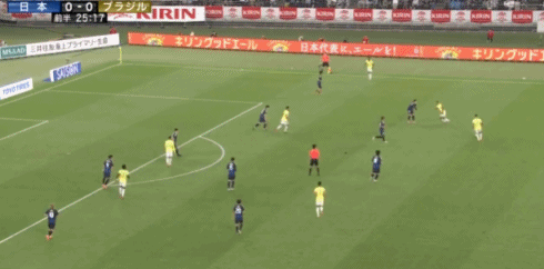 《足球小将》成真!日本让二追三击败巴西!