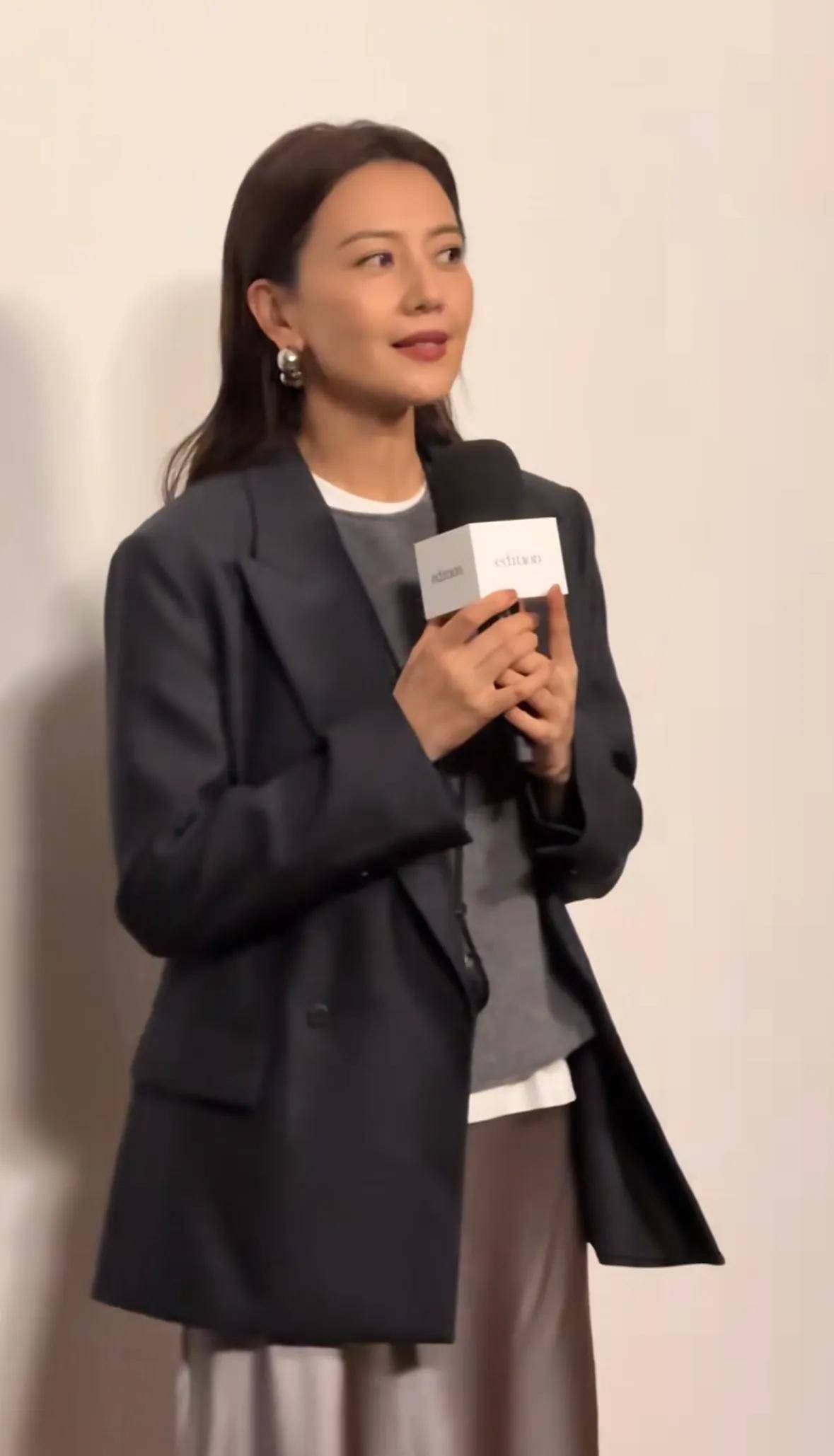 高圆圆董洁同框对比太惨烈 一个眼神发光 一个满脸藏不住的累