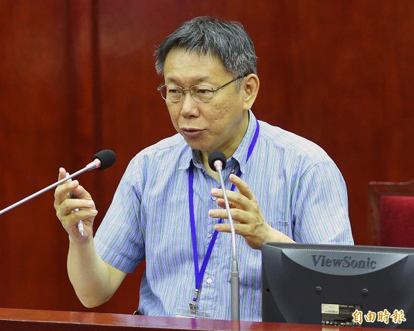 公车捷运票价要涨？柯文哲：绝不会比以前贵。（记者廖振辉摄）