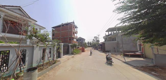 疯传照片：柬国街头满地外国护照  网：毛骨悚然