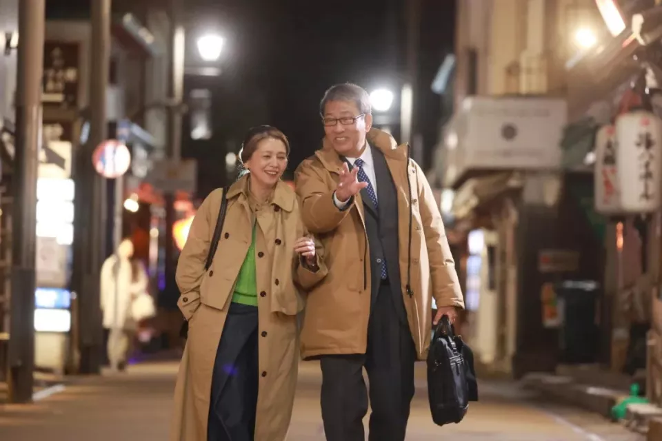 "活到老干到老"的日本人，50岁之后重新做打工人