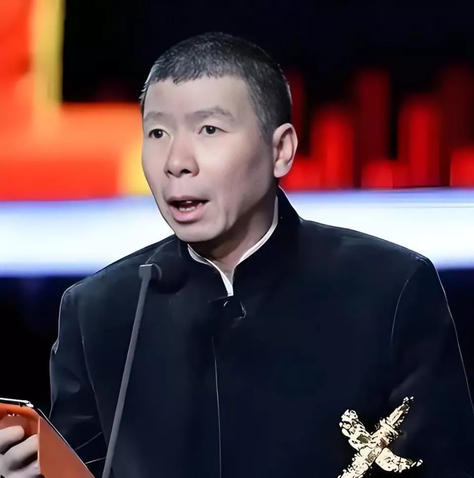 冯小刚离婚后两个月，生活状态如预期般平静揭晓