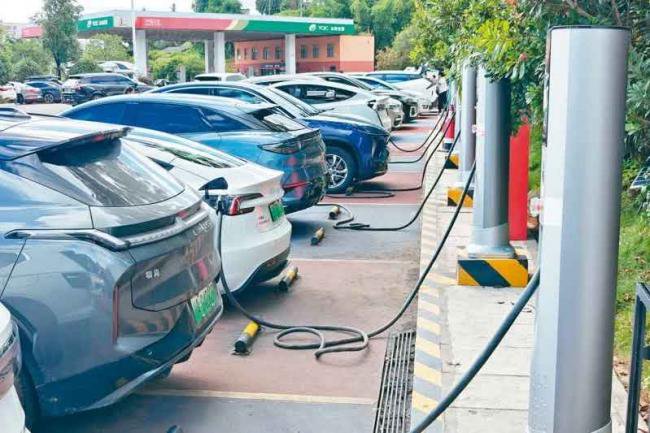 中国出狠招 7部委合推“三年倍增”方案 中国出狠招 7部委合推“三年倍增”方案