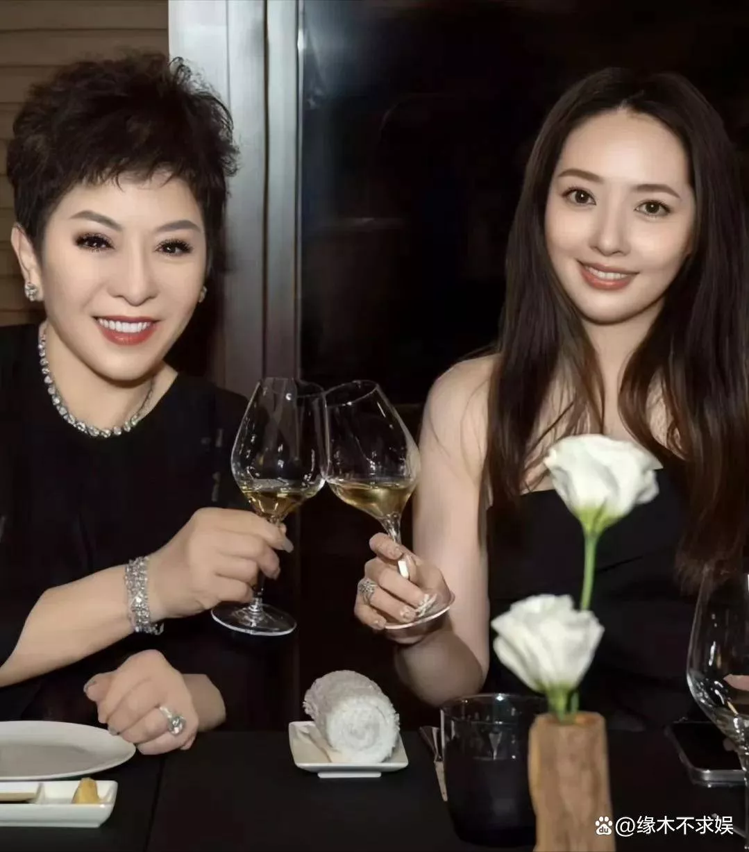 郭碧婷疑嫁“伪豪门”，父亲曝其一人承担孩子学费保姆费