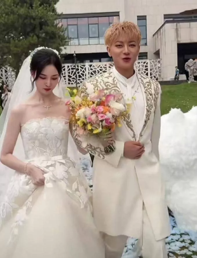 黄子韬婚礼归国四子一缺三？徐艺洋调侃没来的会后悔