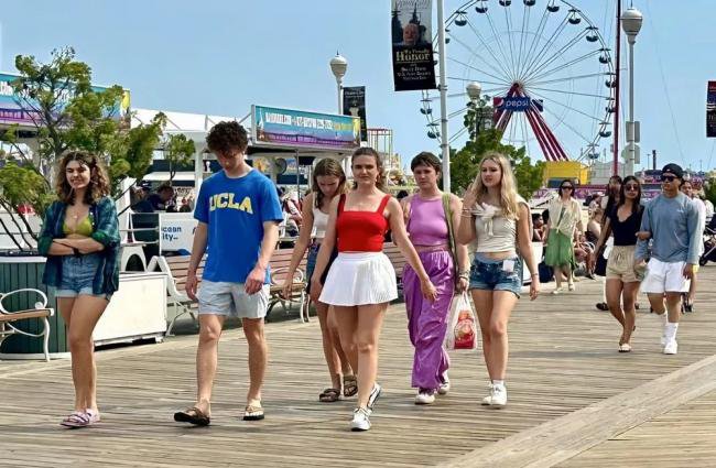 拒绝买房的美国年轻人   全跑去炒股了 拒绝买房的美国年轻人   全跑去炒股了