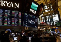 俄罗斯大量抛售人民币