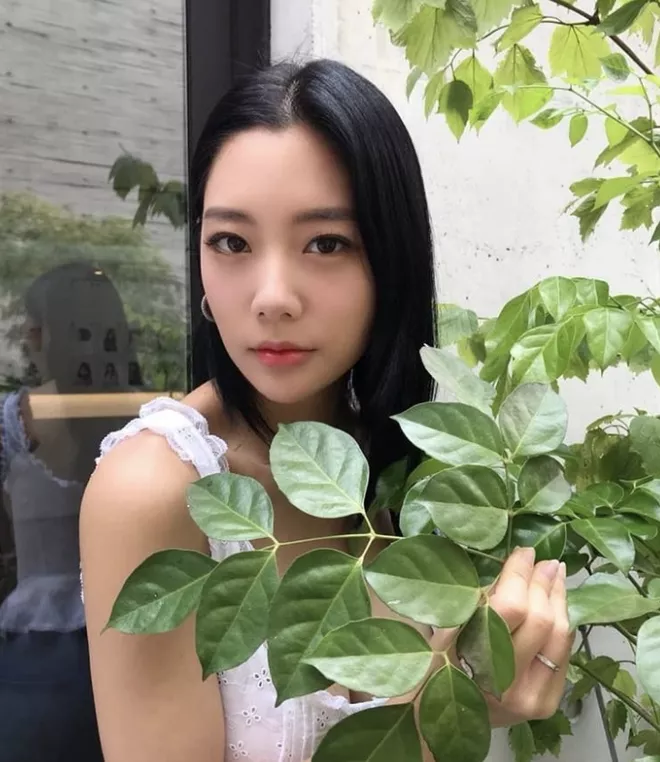 六年豪门婚姻玩完,“亚洲第一美”女星克拉拉宣布离婚!