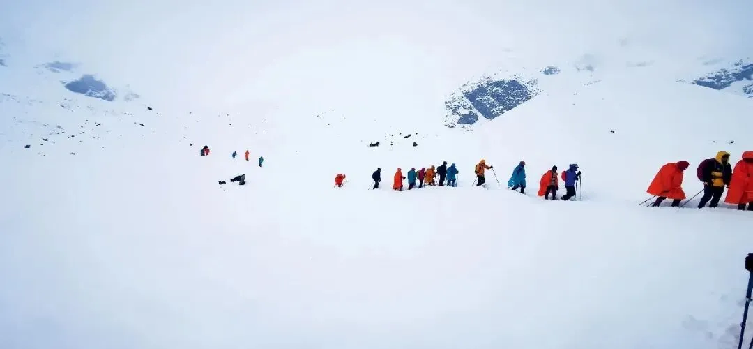 一年死亡近百人，他们为什么还要去？