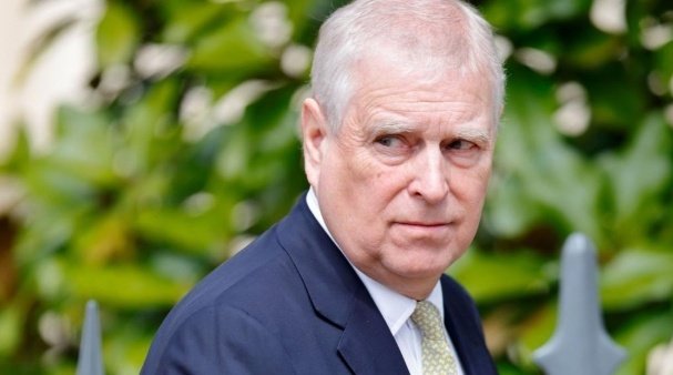 英国安德鲁王子发表声明 放弃王室约克公爵头衔