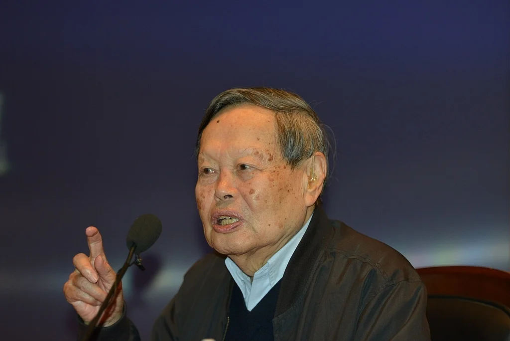 丘成桐:希望设立以杨振宁命名的奖项来纪念他