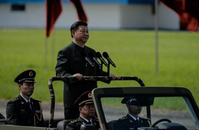 传上百将军排队审查 多省高速现大量军车移动 传上百将军排队审查 多省高速现大量军车移动