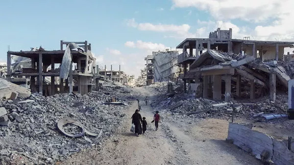 返家途中"越过黄线",加萨一家11口遭以军全数击杀