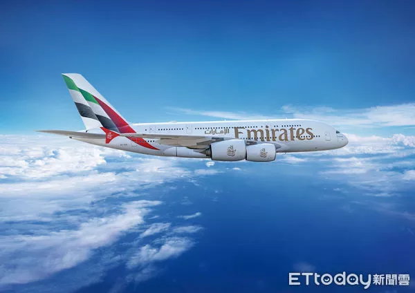 阿联酋航空货机"香港机场冲出跑道坠海"!至少1死1伤