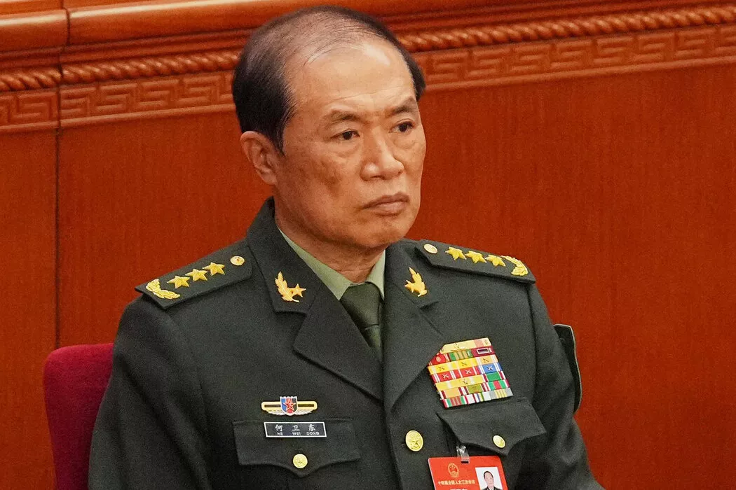 习近平继续清洗军方最高层,军委副主席何卫东落马