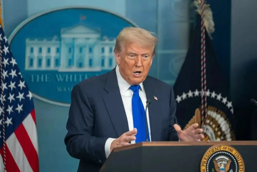 2025年6月27日,美国总统特朗普在华盛顿白宫出席记者会/新华社记者 胡友松 摄