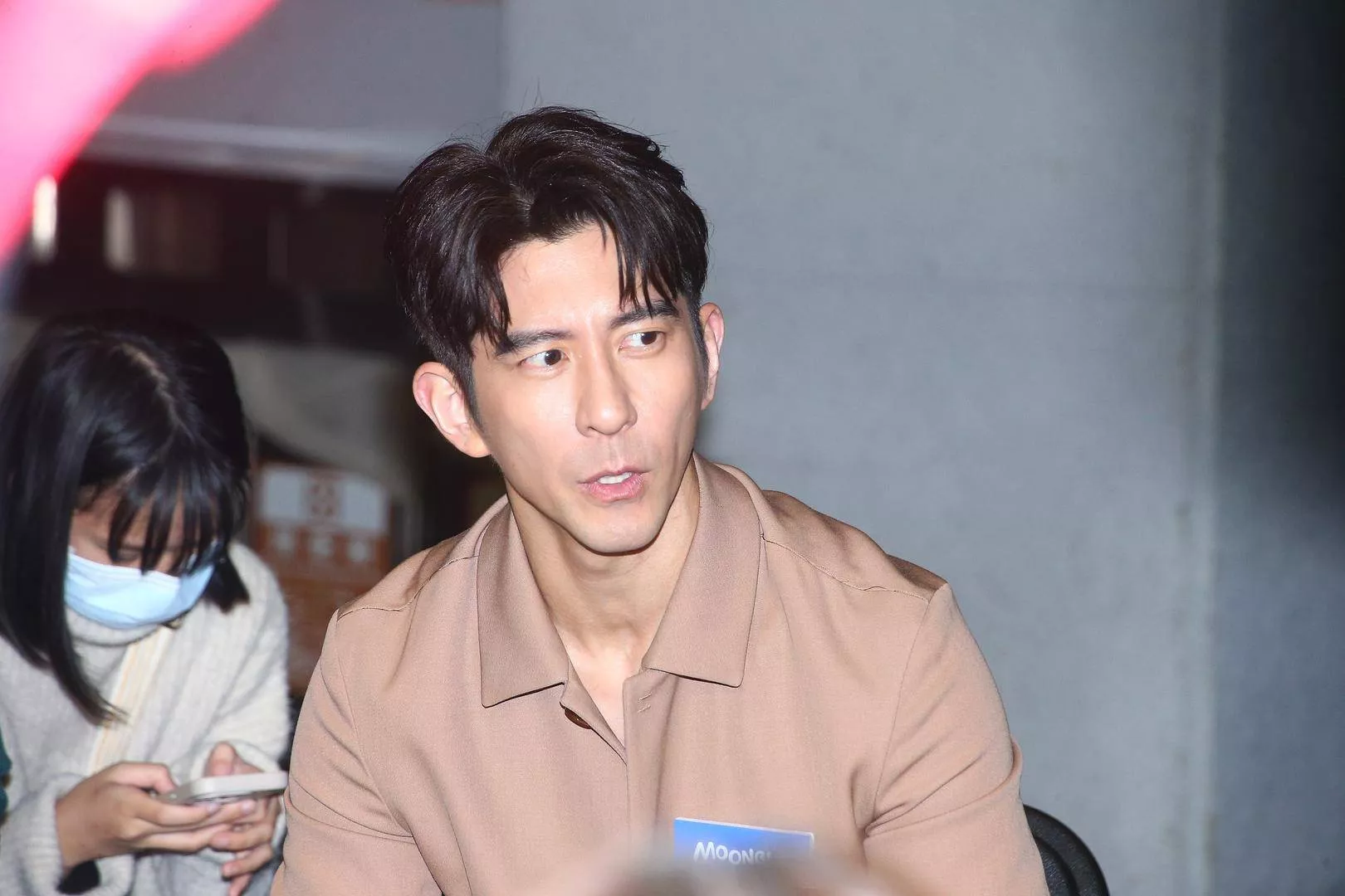 修杰楷、陈柏霖等艺人被拘提,贾静雯:小孩受到惊吓