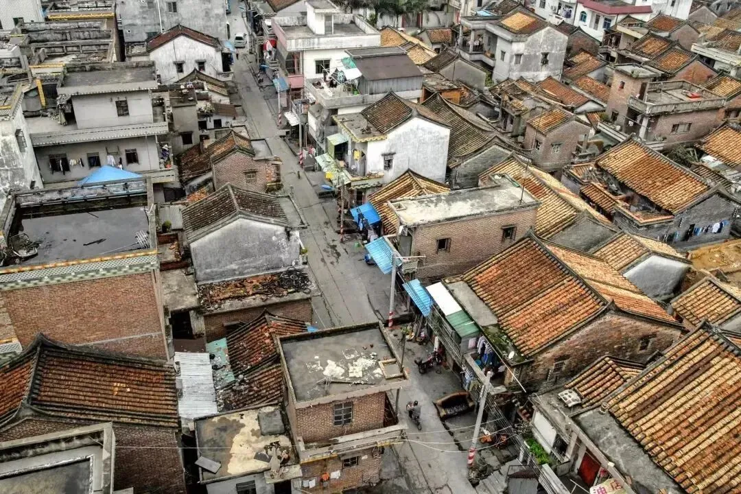原住居民的旧村，现在成了打工人租住的出租屋