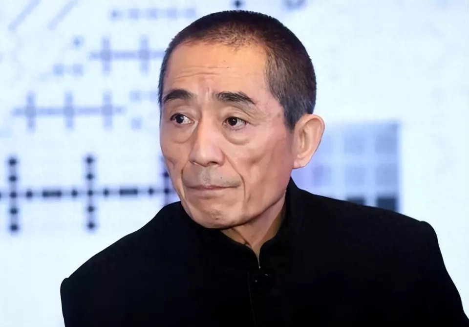 不到72小时,《人民日报》4次点名于和伟,张艺谋的话有人信了