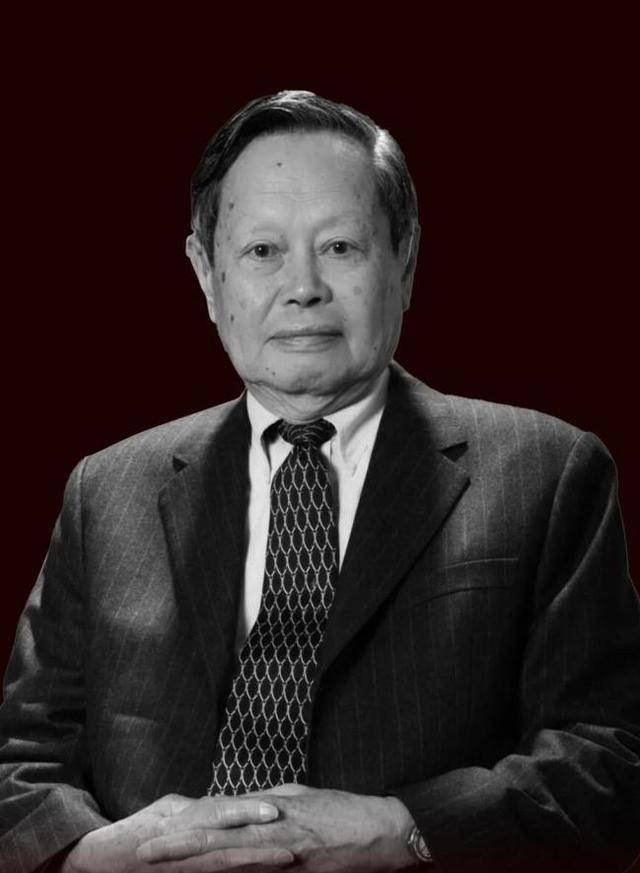 杨振宁三大终身遗憾：22岁小舅子在他家自尽 父亲至死都未原谅他
