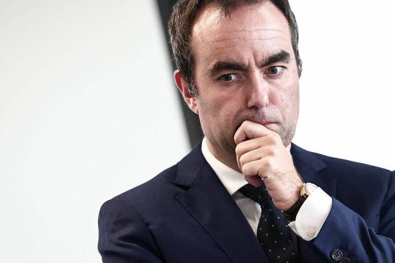 法国社会党24日扬言，若无法满足其所主张的预算条件、即超级富豪必须缴更多税，该党将于下周提交不信任案，发动倒阁。图为总理勒克努。（法新社）