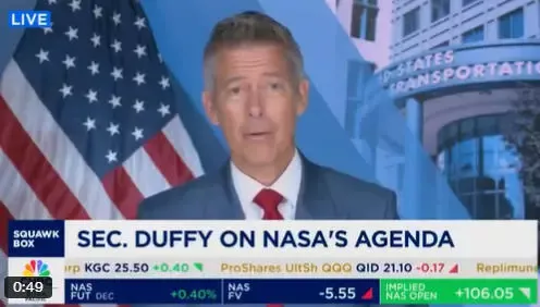 达菲近日公开批评SpaceX进展缓慢,暗示将重新竞标 视频截图