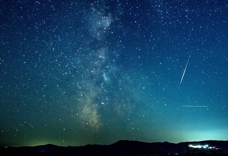 夜空中呈现的繁星。(欧新社档案照) 夜空中呈现的繁星。(欧新社档案照)