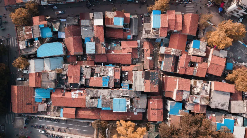 “原拆原建”，最难的是居民出资