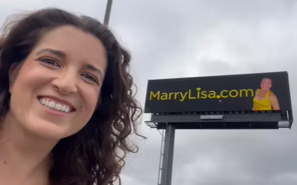 厌倦网路交友女租"大型广告看板"找真爱,1个月狂收3500份申请