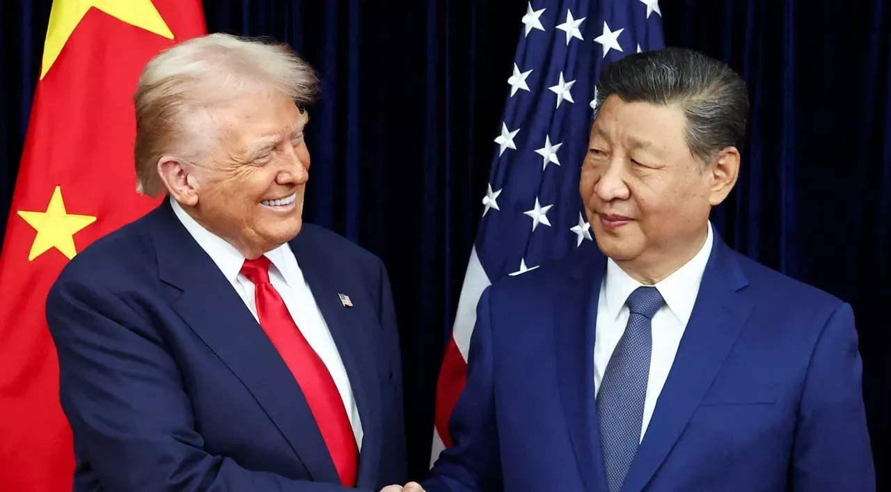 川普谈笑风生拍他背 习近平拘谨僵硬 不敢说话…