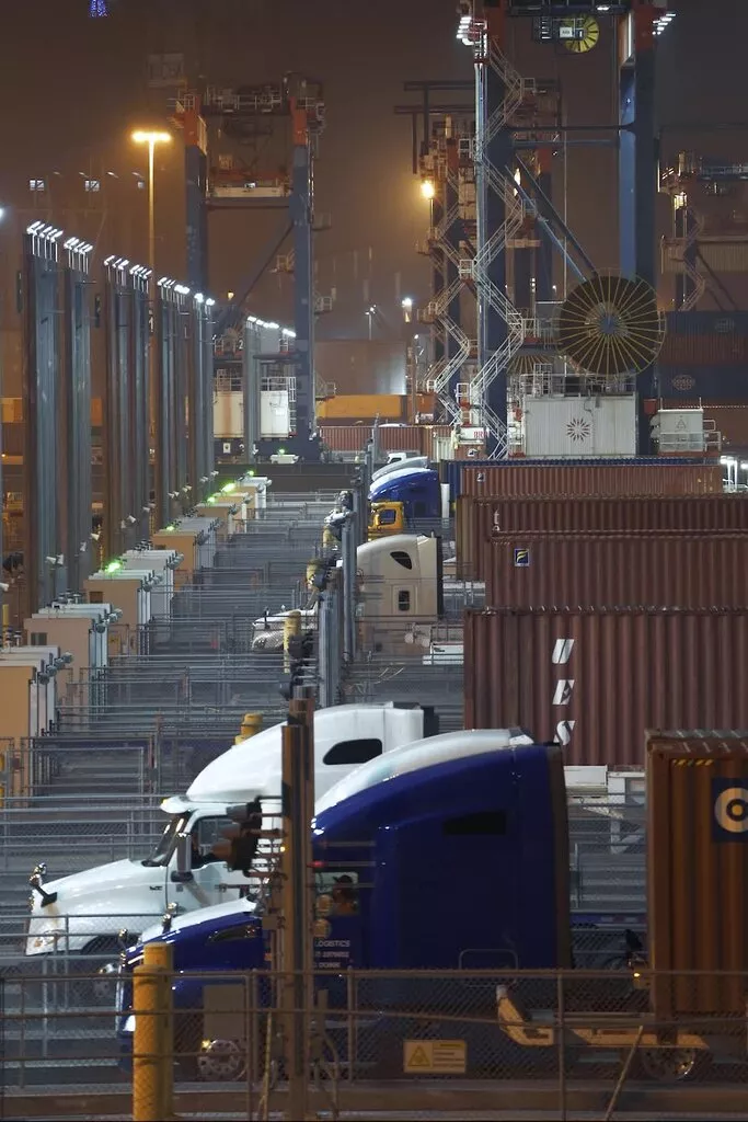 纽约时报：特朗普不只是输掉了与中国的贸易战