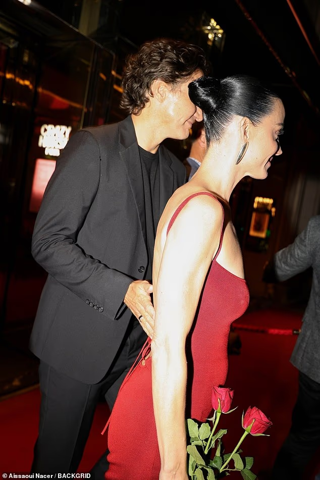 加前总理特鲁多首次认爱水果姐 约会地惹争议 加前总理特鲁多首次认爱水果姐 约会地惹争议