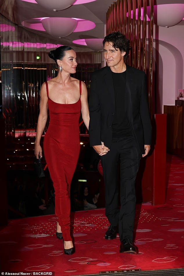 加前总理特鲁多首次认爱水果姐 约会地惹争议 加前总理特鲁多首次认爱水果姐 约会地惹争议