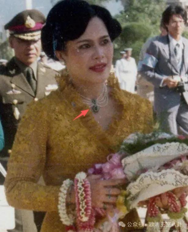 70年泰国王后,打下冠绝亚洲碾压欧洲的珠宝江山 70年泰国王后,打下冠绝亚洲碾压欧洲的珠宝江山