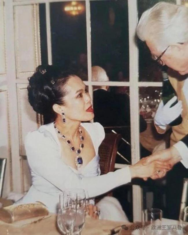 70年泰国王后,打下冠绝亚洲碾压欧洲的珠宝江山 70年泰国王后,打下冠绝亚洲碾压欧洲的珠宝江山