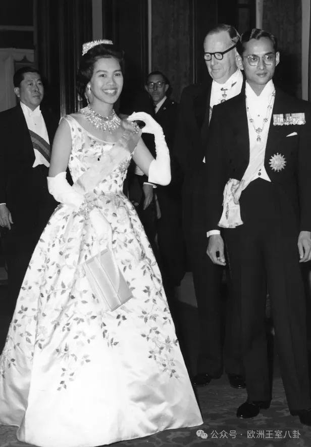 70年泰国王后,打下冠绝亚洲碾压欧洲的珠宝江山 70年泰国王后,打下冠绝亚洲碾压欧洲的珠宝江山